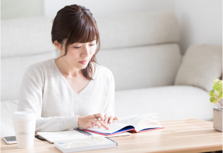 TOEIC・英検のリスニング試験の点数を向上させたい社会人の方々