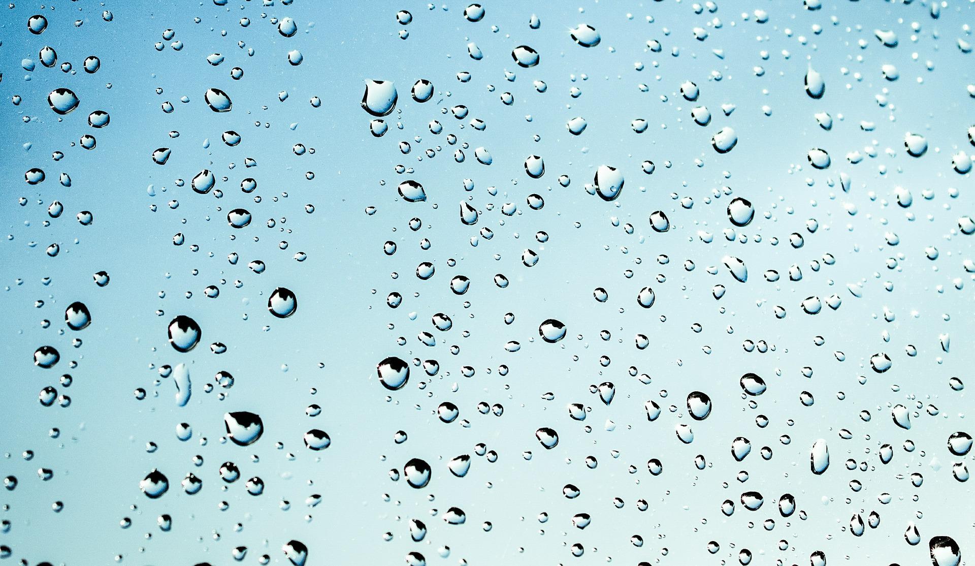「心に響く英語ことわざ（33）Constant dropping wears away the stone. 絶えず落ちる水滴は石にさえ穴をあける」を英音研公式ブログに投稿