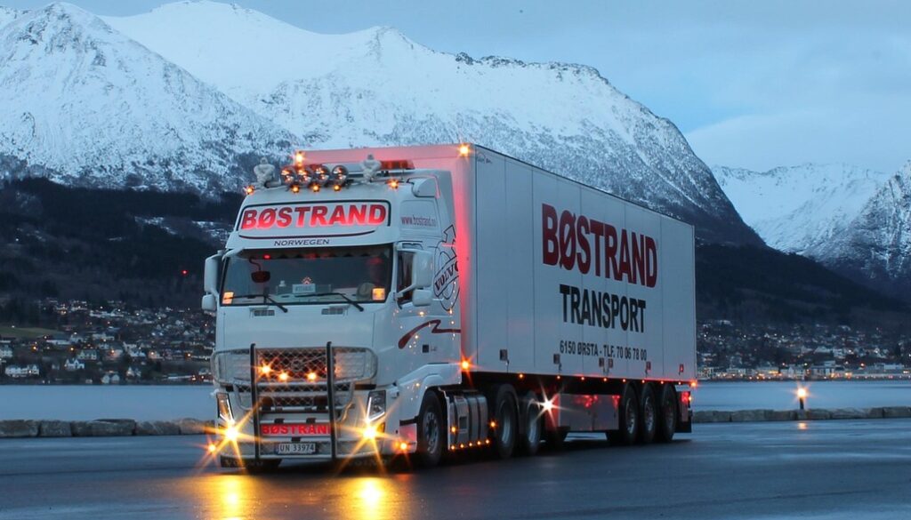 人工知能AIの進化により陸運業の仕事はどうなるのか?